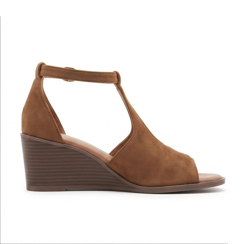 4 suede sandals on a white background - 2